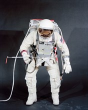 (18 Jan. 1966) Test subject Fred Spress, Crew Systems Division, wears the spacesuit and extravehicular equipment planned for use by astronaut David R. Scott.