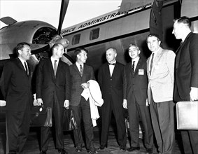 NASA officials from Headquarters and the astronauts often met with Dr. von Braun in Huntsville, Alabama.