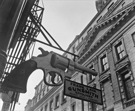 Gunsmith and Police Department, 6 Centre Market Place, Manhattan ca. 1937