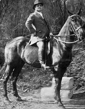 Tenor Beniamino Gigli on horseback ca. before 1957