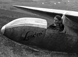 Szczepan Grzeszczyk in the SG-21 glider. Bezmiechowa, June 1932.