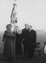 Handing anti-aircraft artillery banners; November 1938. On the left general Józef Zajac, on the right president Stefan Starzynski