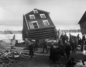 Seabright -- Wreck of life saving station ca. January 1914