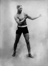 Date: 1910-1915 - Boxer George Asch