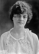 Date: 1910-1915 - Bertha Hale White