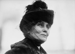Date: 1910-1915 - Mrs. Pankhurst / Suffragette Emmeline Pankhurst