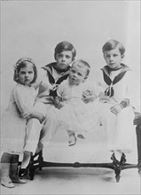 Date: 1910-1915 - Prince Gustaf Adolf - Prince Sigvard & Prince Bertil & Princess Ingrid of Sweden