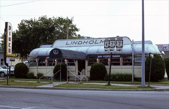 1970s United States -  Lindholm Diner -  Route 7 -  Rutland -  Vermont 1976