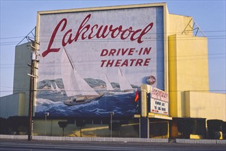1980s America -  Lakewood Drive-In, Carson Street, Lakewood, California 1981