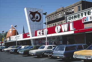 1970s America -  Red Owl Super Market, Minneapolis, Minnesota 1976