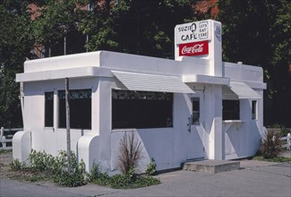 1980s America -   Susie Q Cafe, Mason City, Iowa 1980