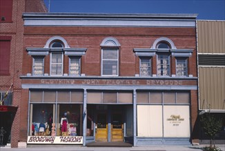 1980s America -  John Tracy & Co Clothing, Marysville, Kansas 1988