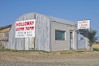 1980s America -  Holloway Worm Farm, Route 66, Amarillo, Texas 1982