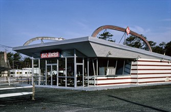 1980s America -   Slo Jacks Restaurant, Hampton Bays, New York 1989