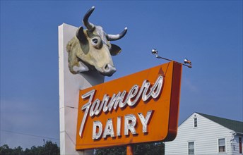 1980s America -  Farmer's Dairy sign, Hazleton, Pennsylvania 1984