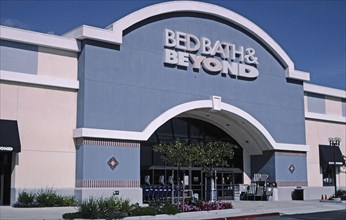 2000s America -  Bed Bath & Beyond, San Luis Obispo, California 2003