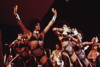 1973 - Isaac Hayes Dancers Perform At The International Amphitheater In Chicago, 10/1973