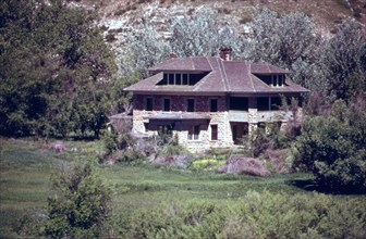 This old farmhouse is threatened by plans for massive strip-mining in the Powder River Region, 06 1973