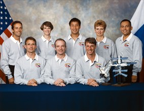 STS 84 mission crew photo ca. 1997