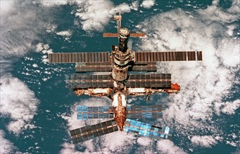 Survey views of the Mir space station taken after undocking