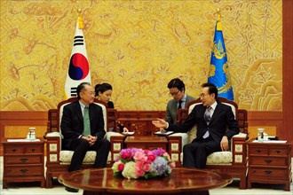 Reportage: Dr. Jim Yong Kim, U.S. Nominee for the World Bank Presidency on "global listening tour" - Dr. Jim Yong Kim meeting with South Korean President Lee Myung-Bak