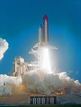 STS-39 Discovery, Orbiter Vehicle (OV) 103, lifts off from KSC LC Pad 39A
