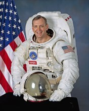 1992 - Portrait of Astronaut Thomas D. Akers