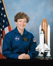 Official Portrait of Astronaut Candidate (ASCAN) Wendy B. Lawrence in