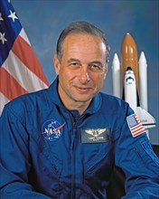 1992 - Offical portrait of STS-58 alternate payload specialist Lawrence Young