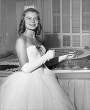 Marilyn Van Derbur, crowned Miss America in 1958