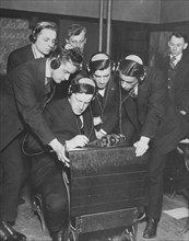 Training WWI Radio Operators