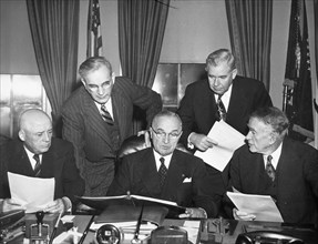 Truman Meets Congressional Leaders