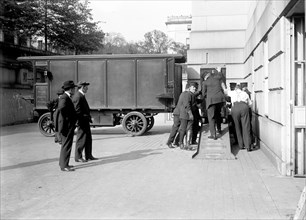 Bureau of Printing and Engraving truck ca. 1910-1917