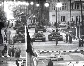 10/27/1961 - Soviet Tanks at Berlin's 'Hot' Border, October 27, 1961