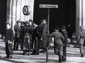 11/20/1961 - Even a General Is Watching The Progress at The Wall at Brandenburger Tor