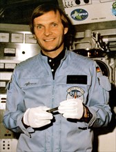 (Nov 1984) --- Astronaut Ernst Messerschmid