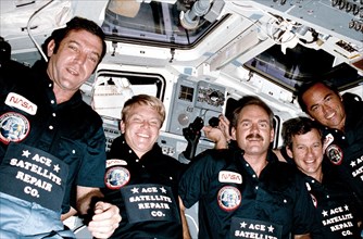 Tteam' photograph of the 41-C astronauts