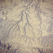 The deeply etched patterns of intermittent streams in the Hadhramaut Plateau of south Yemen