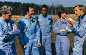 Candid view of part of the STS 61-A crew