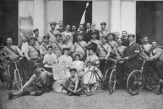 groupe de membres du touring club de barlassina, 1902
