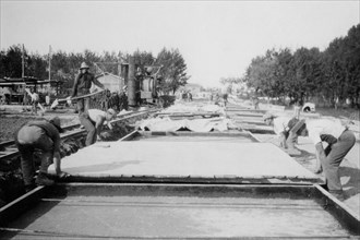 italie, binasco, route de l'institut expérimental de l'état sur le tronçon milan-binasco-pavia, 1920