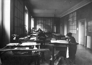 le premier atelier de cartes itinérantes mis en place pour préparer les cartes du guide de l'italie, 1915-1940
