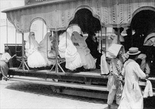 algeri, women, tram, 1910