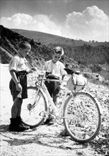 altipiano di asiago, cicloturismo, tipica bicicletta, 1951