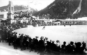 ice skating race, 1900-10