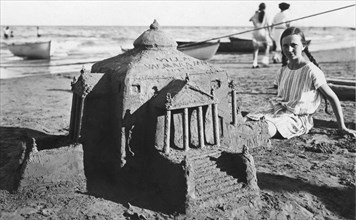 italy, veneto, lido di venezia, beach, 1920-1930