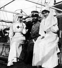 navire-hôpital memfi, duchesse d'aoste avec marquise guiccioli et commandant salvio, 1912