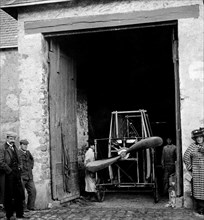 l'aéronautique, un hangar de garage, 1909
