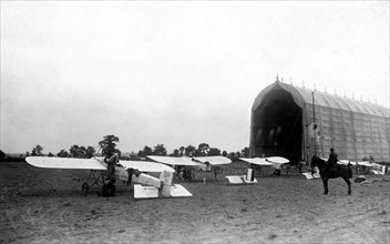 geneve, hangar et avions, 1915-18