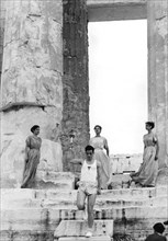 acropole, arrivée de la torche olympique, 1956